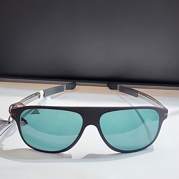 Tom Ford sunglasses - Picture 1 of 9